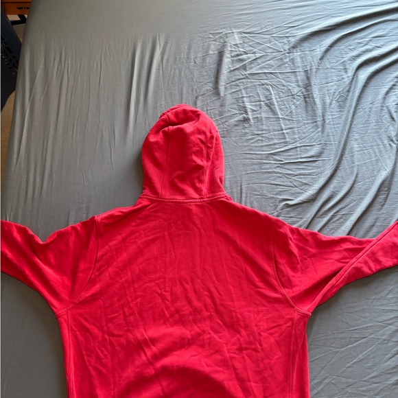 Red nike pullover - Picture 2 of 3